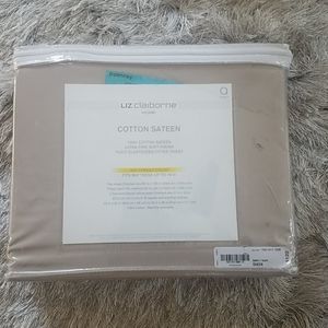 Liz Claiborne home sheet set